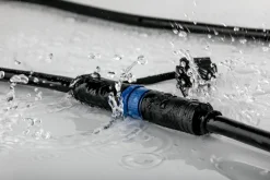 Plug & Shine LED Bodenaufbauleuchte - Lichtleiste
